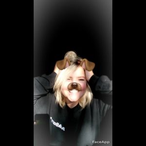 Meet your Posher, Violaine